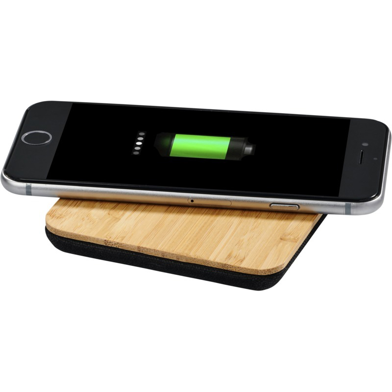 Leaf 5W bamboo and fabric wireless charging pad - Image 3